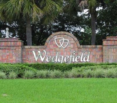 A brick wall with the word wedgefield on it