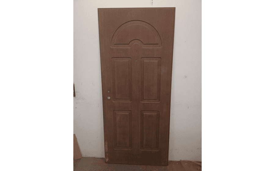 porta d'ingresso in legno