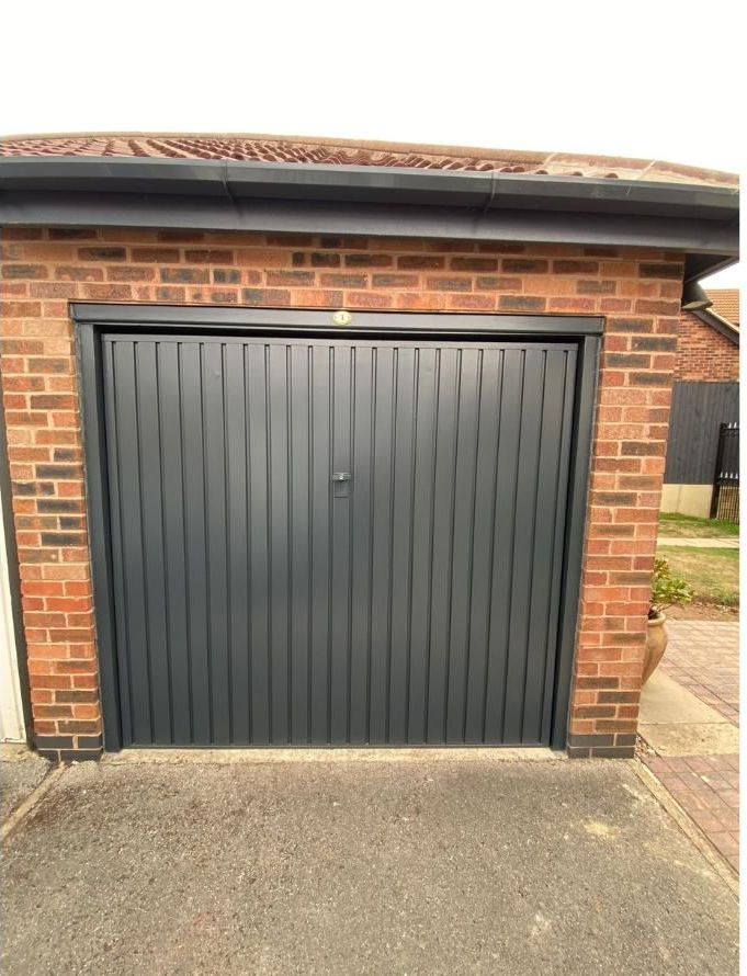 Spray Maestro completed garage door respray in Kilisick, Nottingham