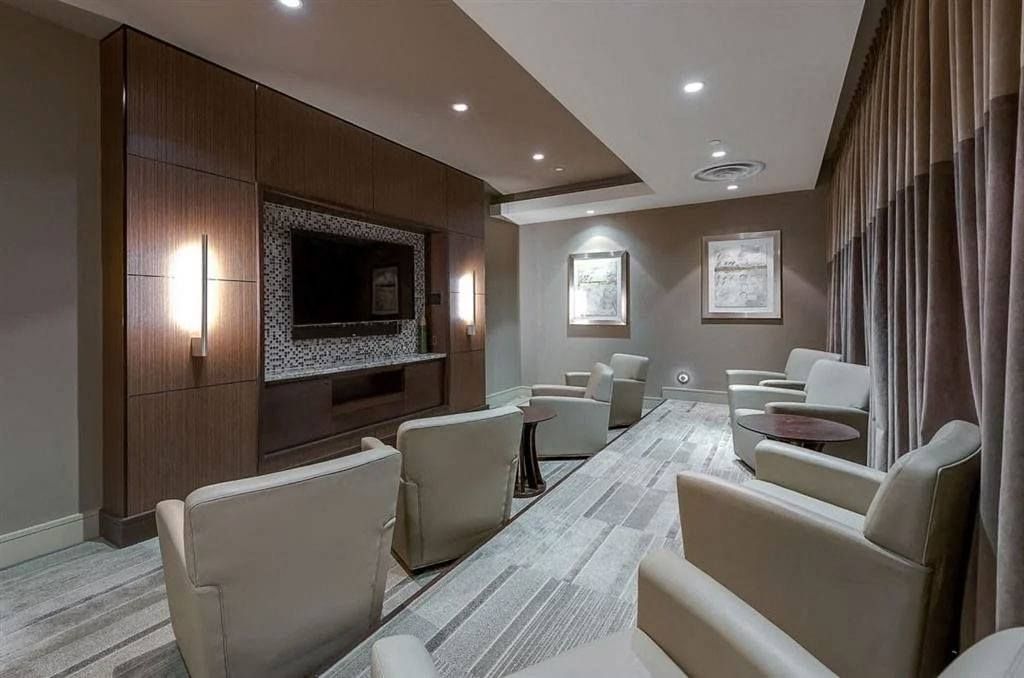 Cityplace Heights Entertainment Room Apartments near DFW