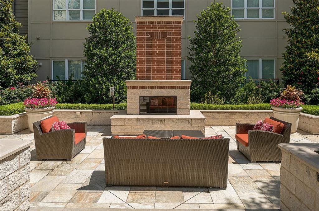 Cityplace Heights Outdoor Seating and Firepit Area Apartments for rent Dallas, TX