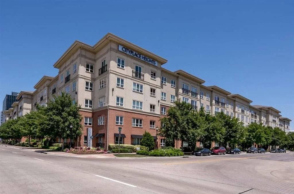 Cityplace Heights Outdoor View Apartments near DFW