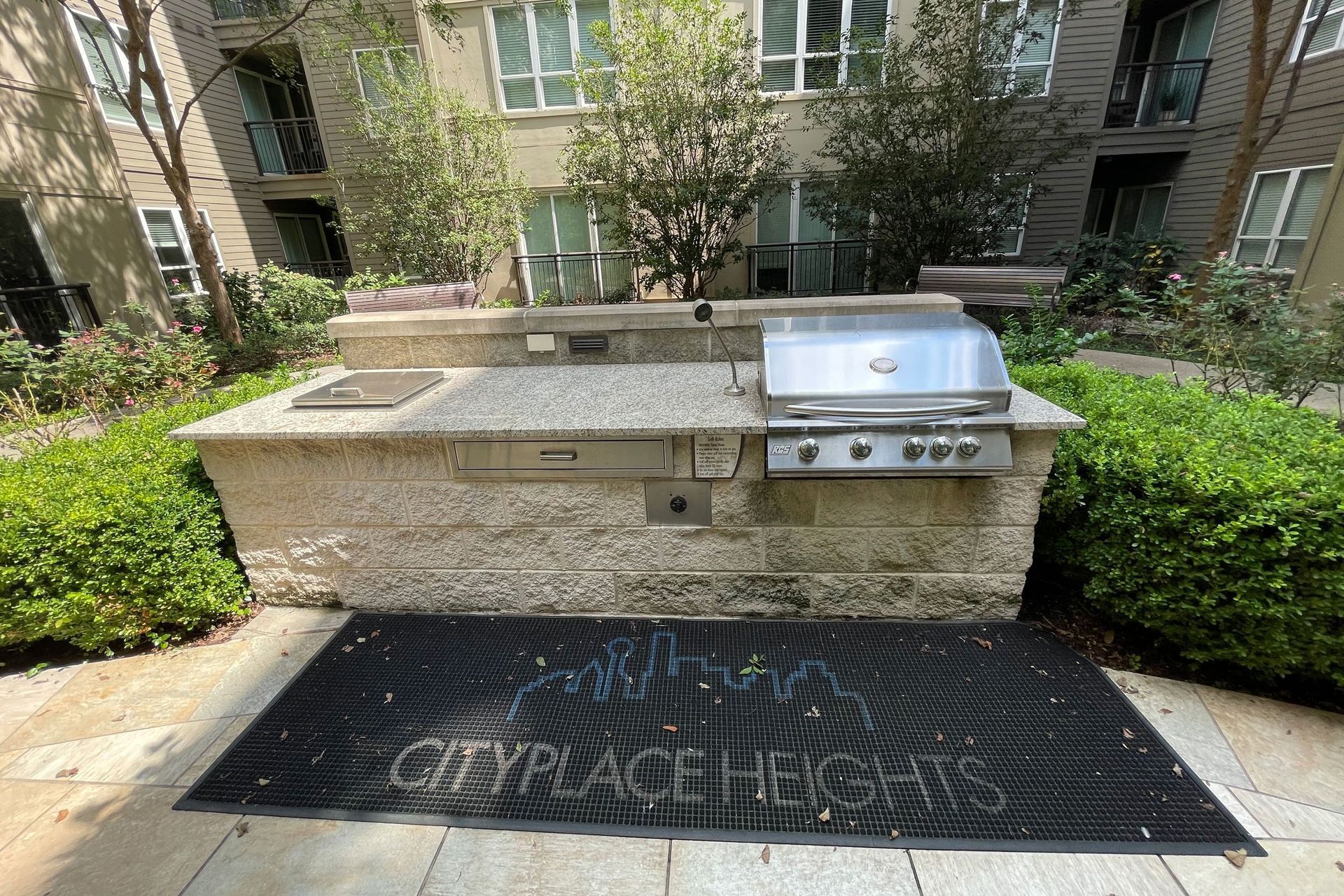 Cityplace Heights Grill Area Apartments for rent Dallas, TX