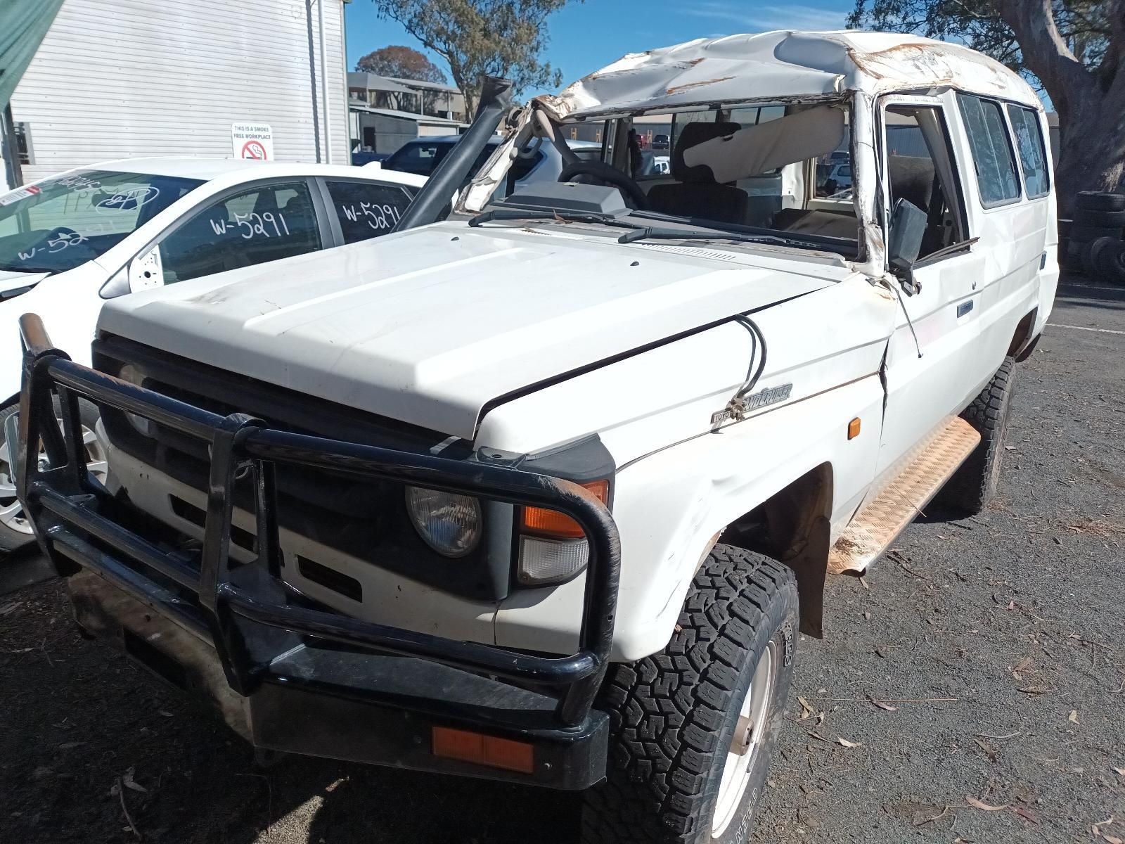 W-5298 TOYOTA LANDCRUISER 1HZ 4.2L DIESEL WAGON HZJ79 4WD MANUAL TROOPY 2005