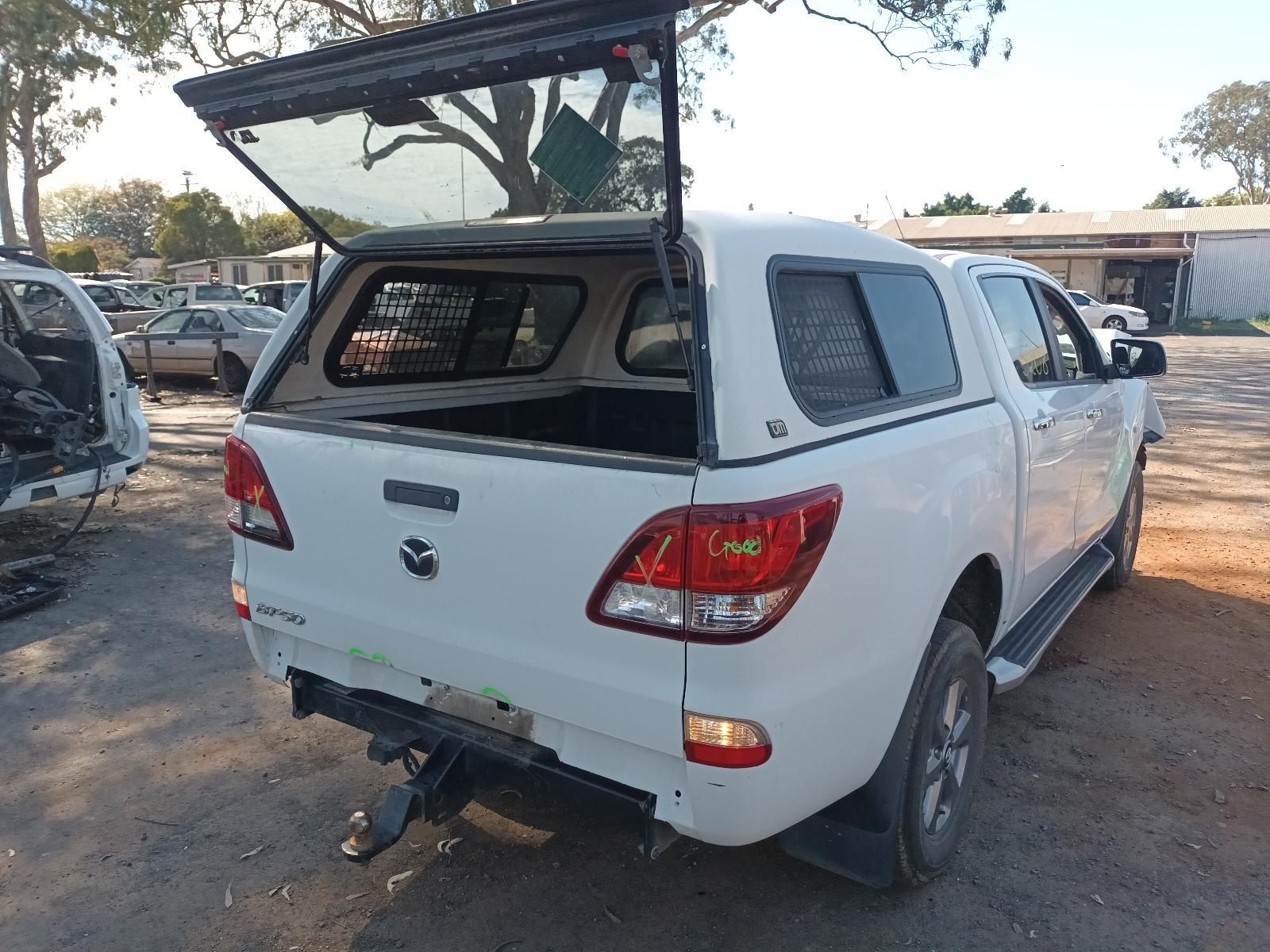 W-5208 MAZDA BT50 XT 2WD DUAL CAB P5AT AUTO 2017