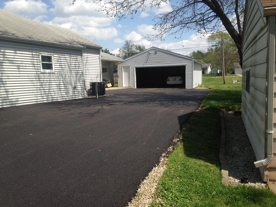 A Way For Car | East Peoria, IL | Pete George & Son Blacktop