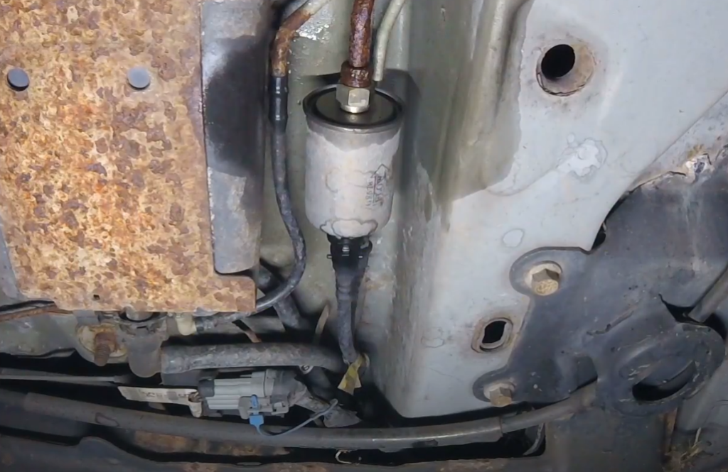 Fuel Filter with rusty line