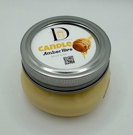 4 oz Honey-scented soy–coconut candle in a mason-style glass jar with smooth creamy golden wax