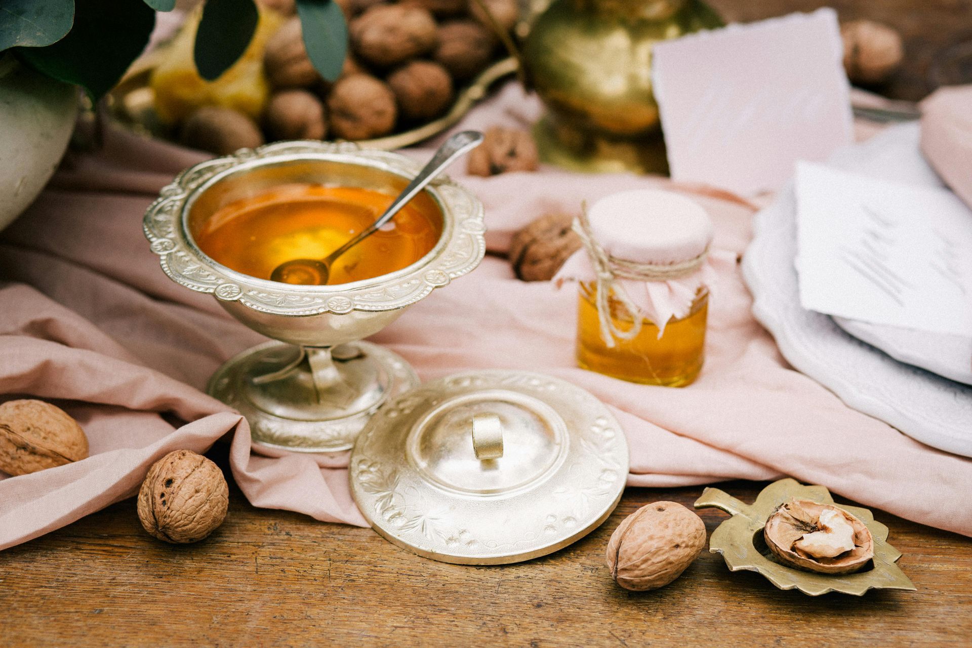Holiday Pot of Honey on a Beautifully Decorated Holiday Table