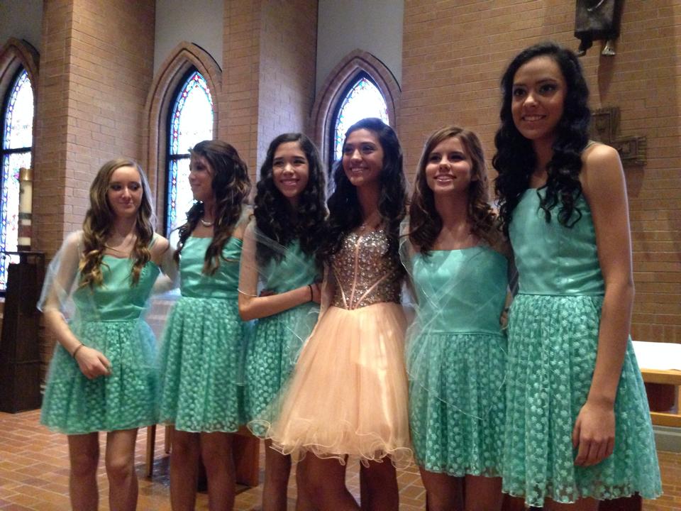 Quinceañera Dresses warn by group of girls