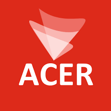 Logotipo del centro médico ACER con flecha invertida y texto blanco sobre fondo rojo