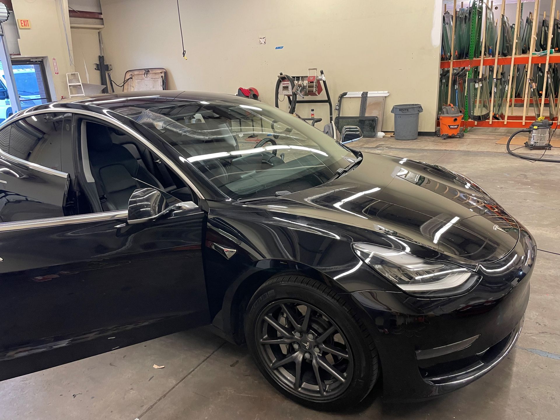 Replacement Windshield For a Tesla in Snellville, GA