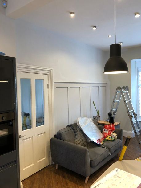 Painters and Decorators Glasgow - lounge painted white