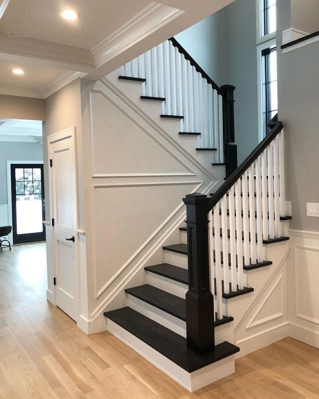 staircase remodel
finish carpentry
custom trim work
decorative millwork
stairway renovation
custom carpentry
interior remodeling
luxury home details