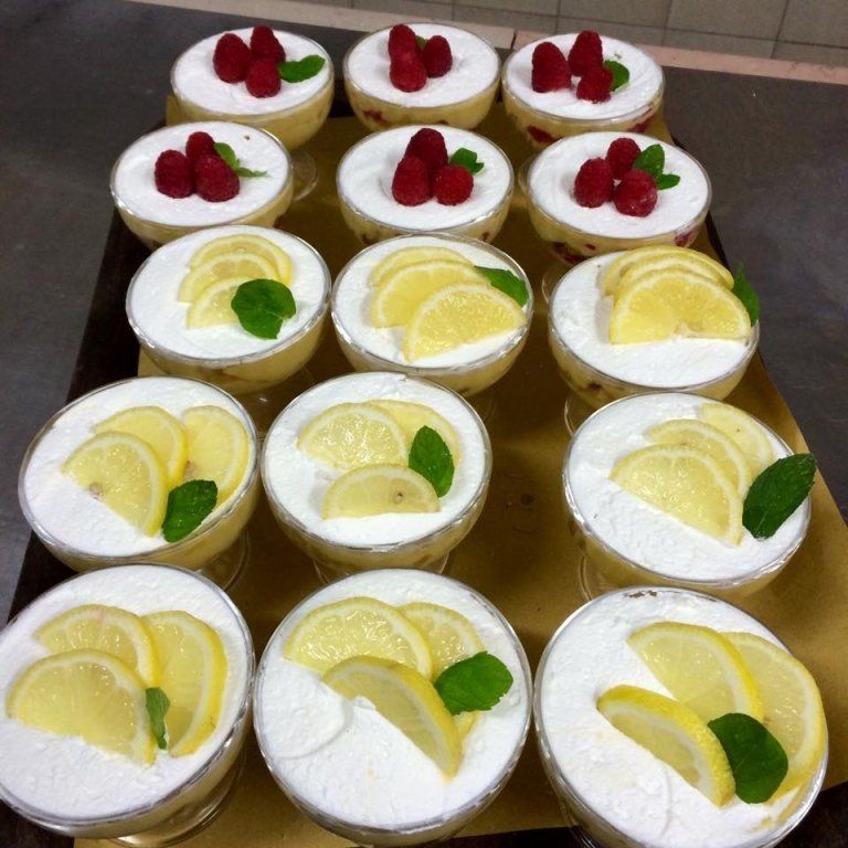 Tortini con frutta fresca