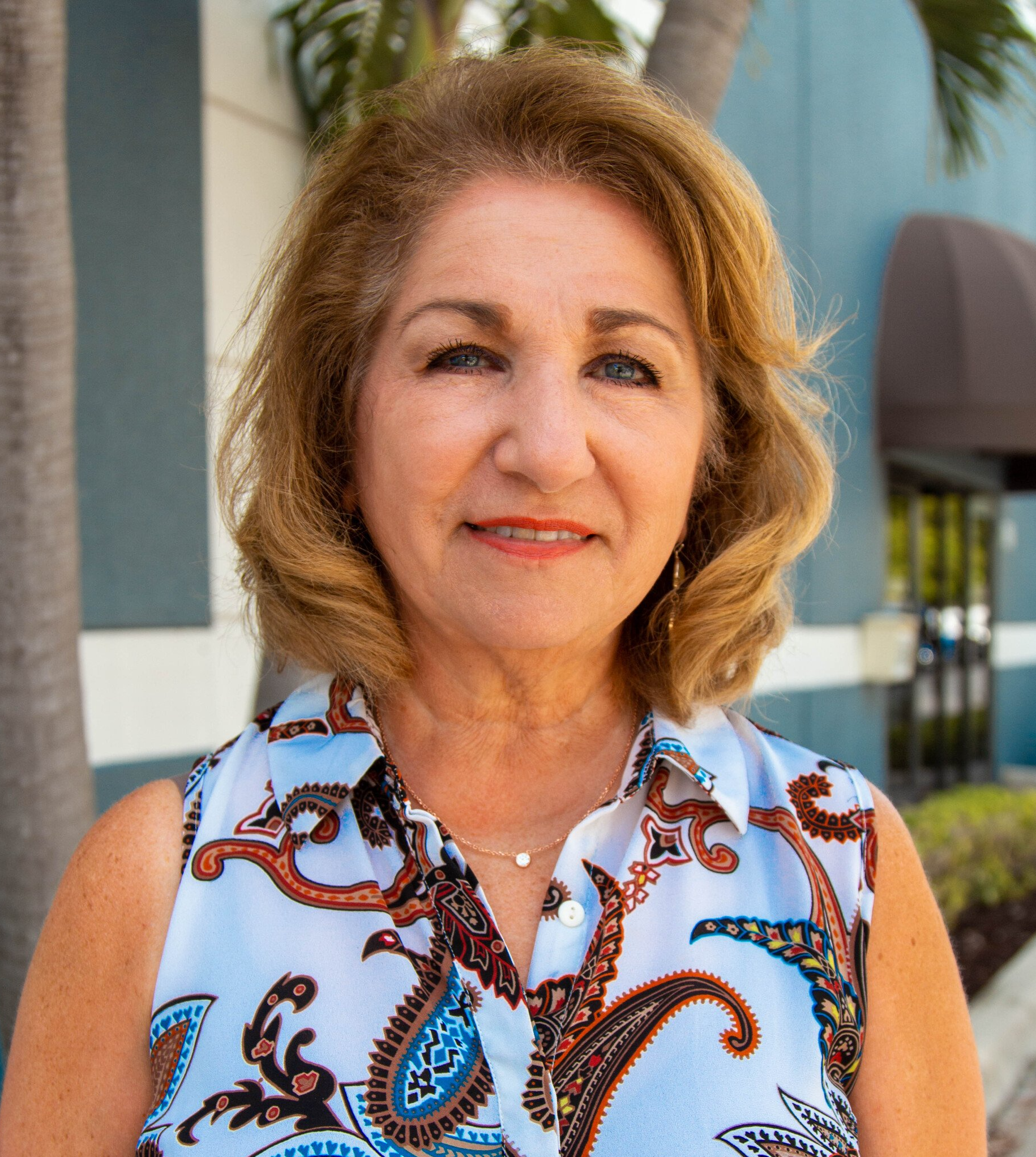 Suzan Javizian Headshot