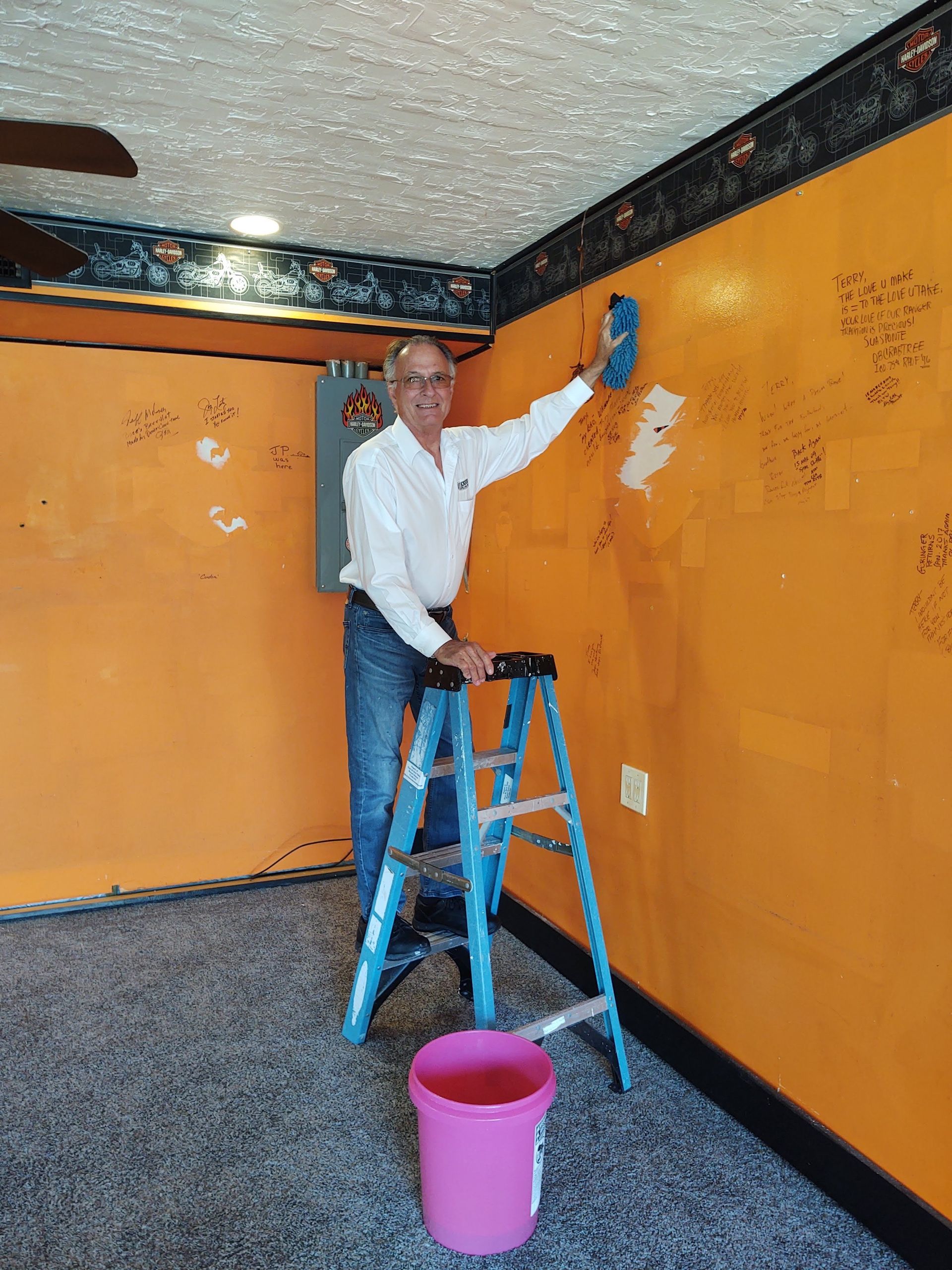 Applying Chemicals on Floor | Fort Pierce, FL | Odors Gone Today