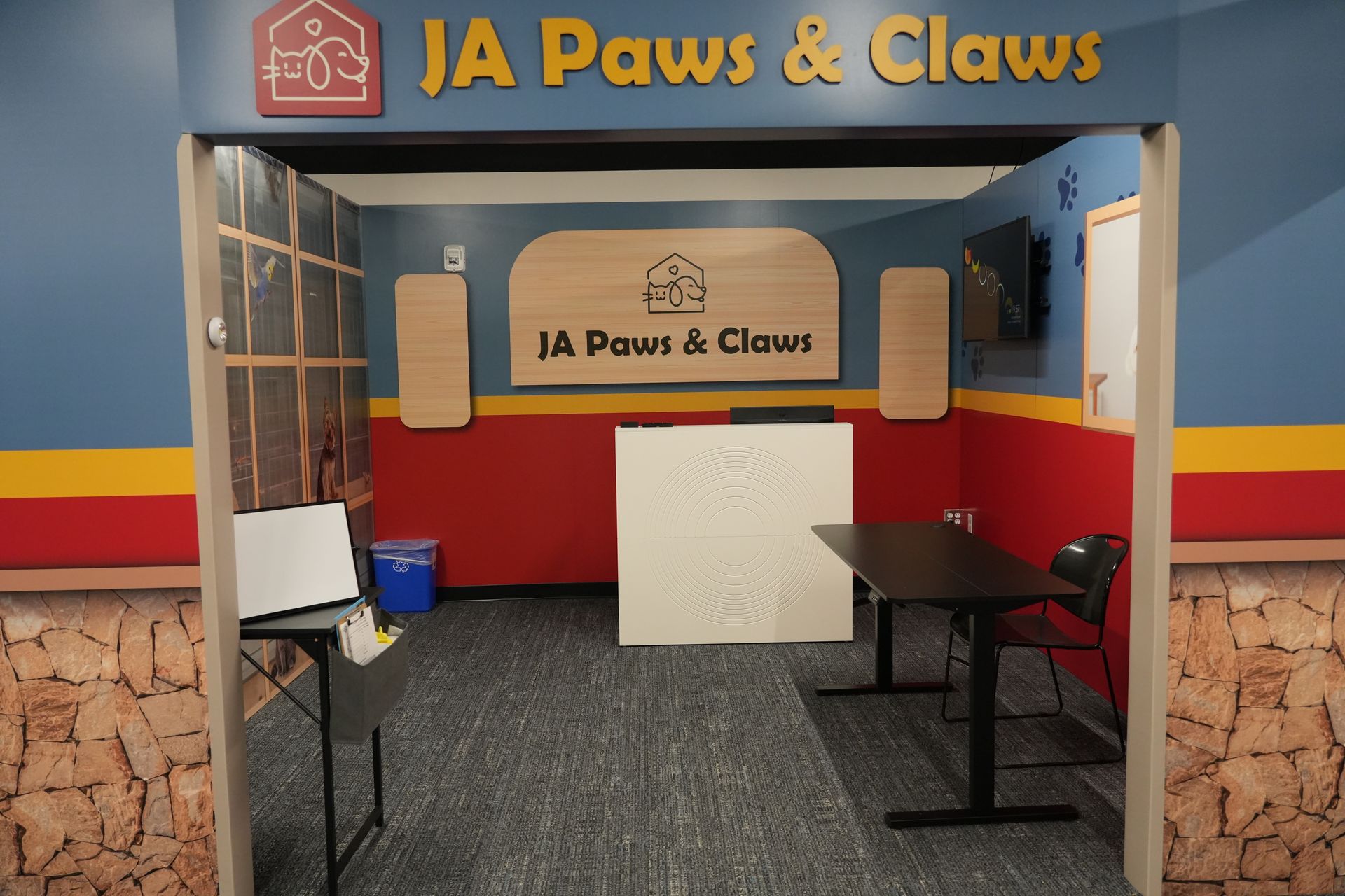 The inside of a ja paws and claws store