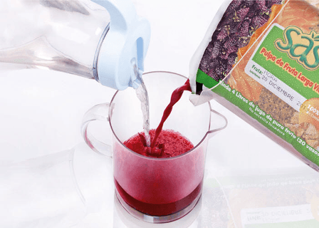 preparing fruit juice with pulp