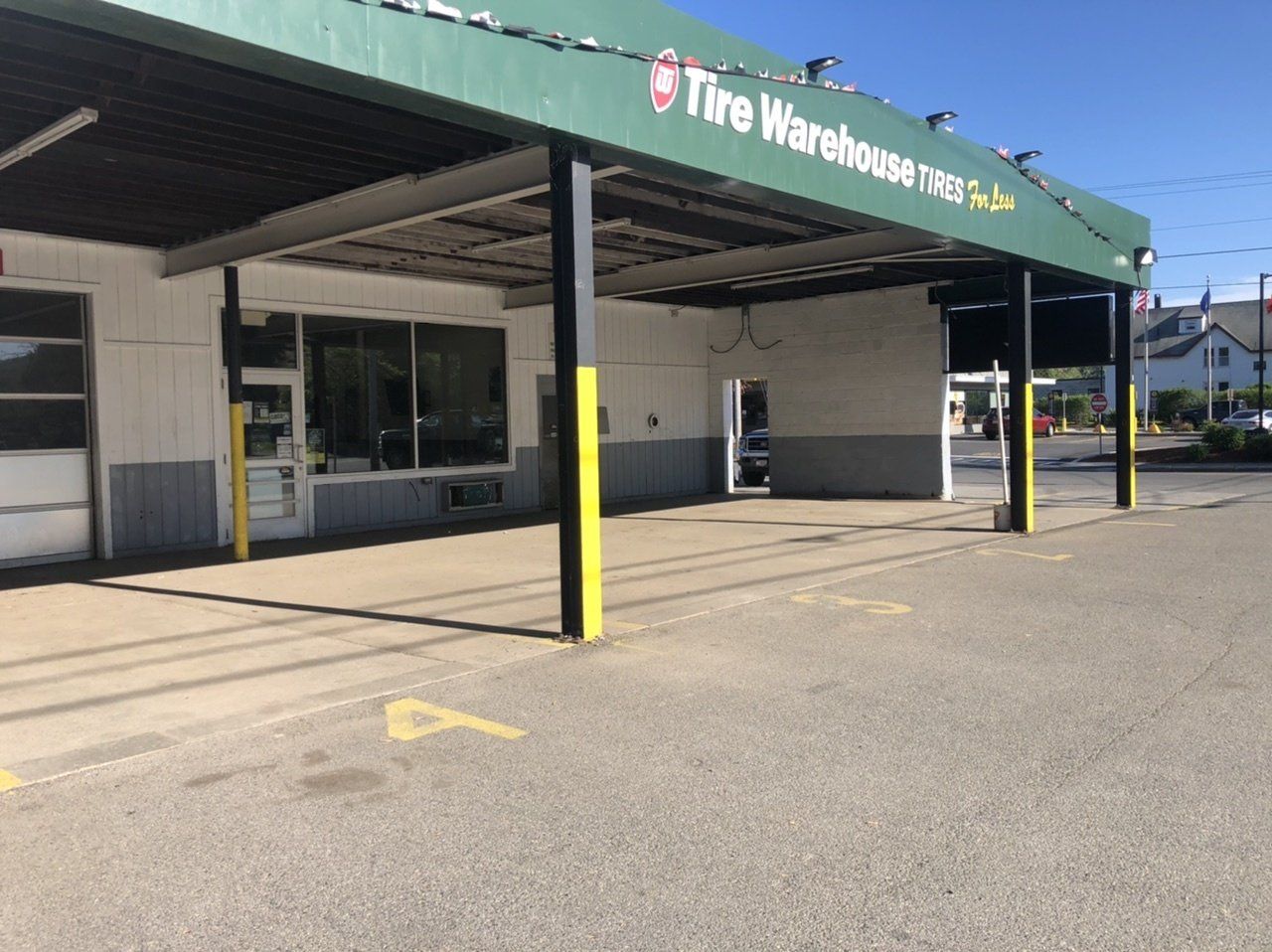 Tire Warehouse New Paint