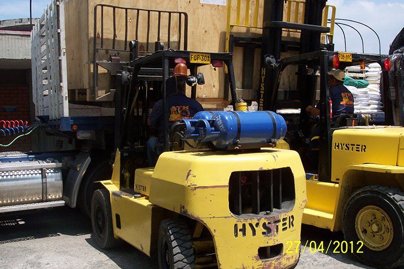 A TODA HORA MONTACARGAS