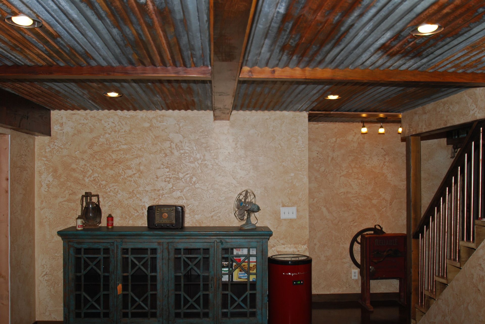 textured walls, faux finishing, faux painting, decorative finishes, Venetian plaster