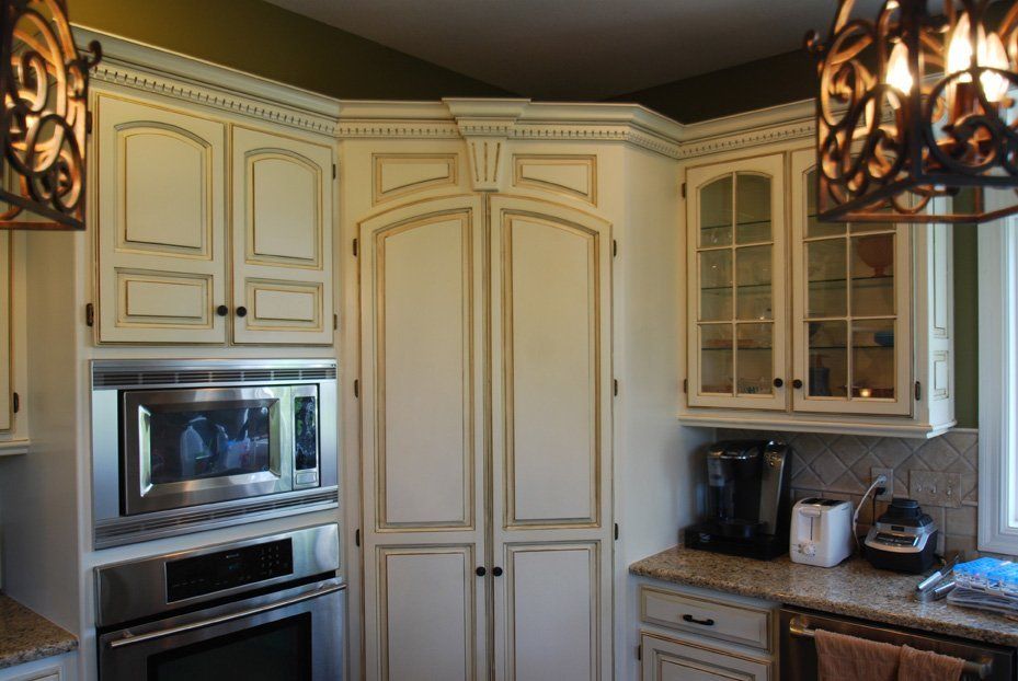 Burbank painted kitchen cabinets