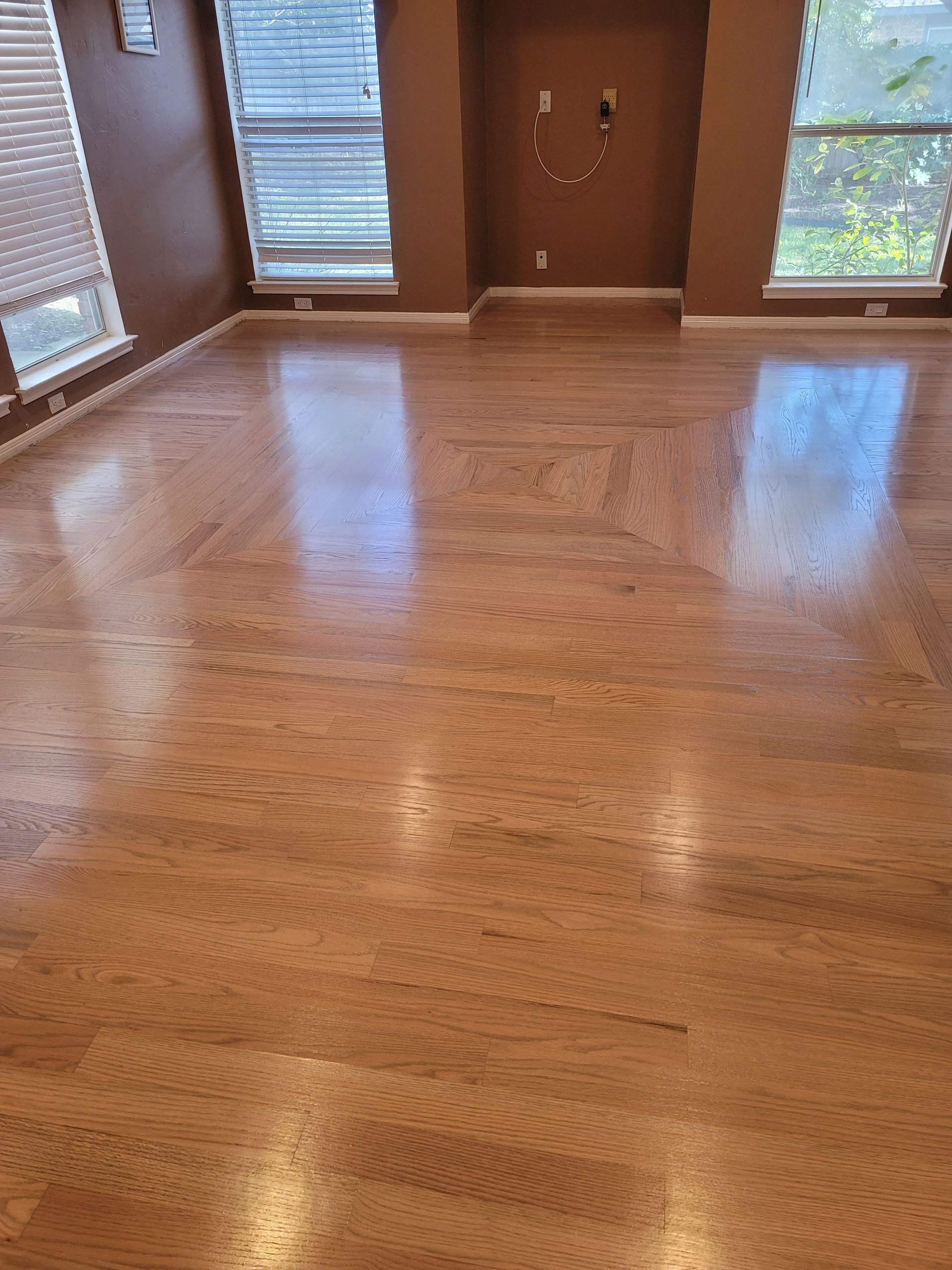 Wood floor sanding and finishing San Antonio TX