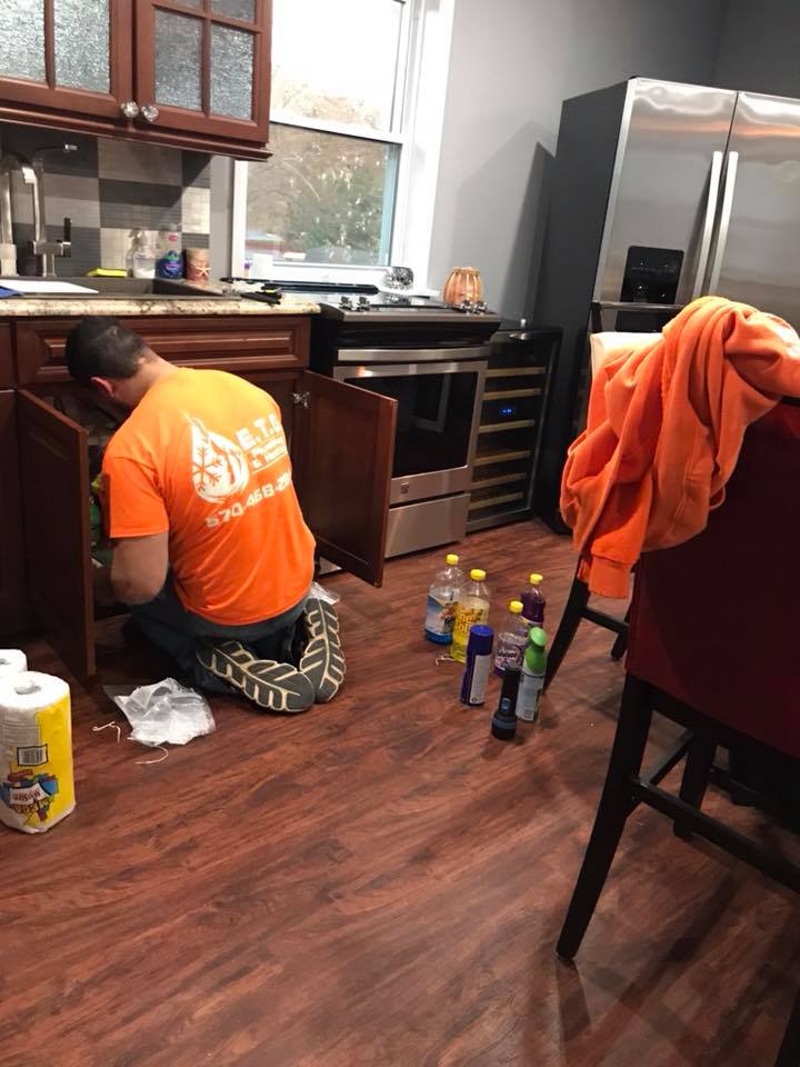 ETG Plumbing and Heating, plumbing, HVAC, teamwork