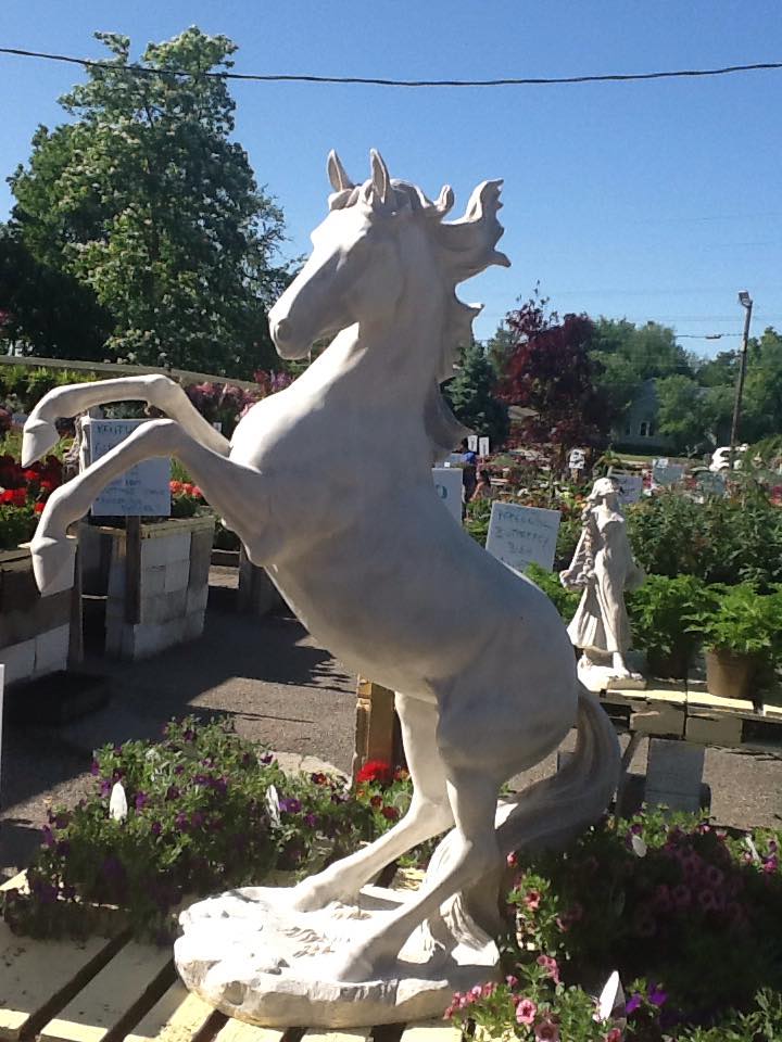 Statue — Horse Statue in Ln, Louisville, KY