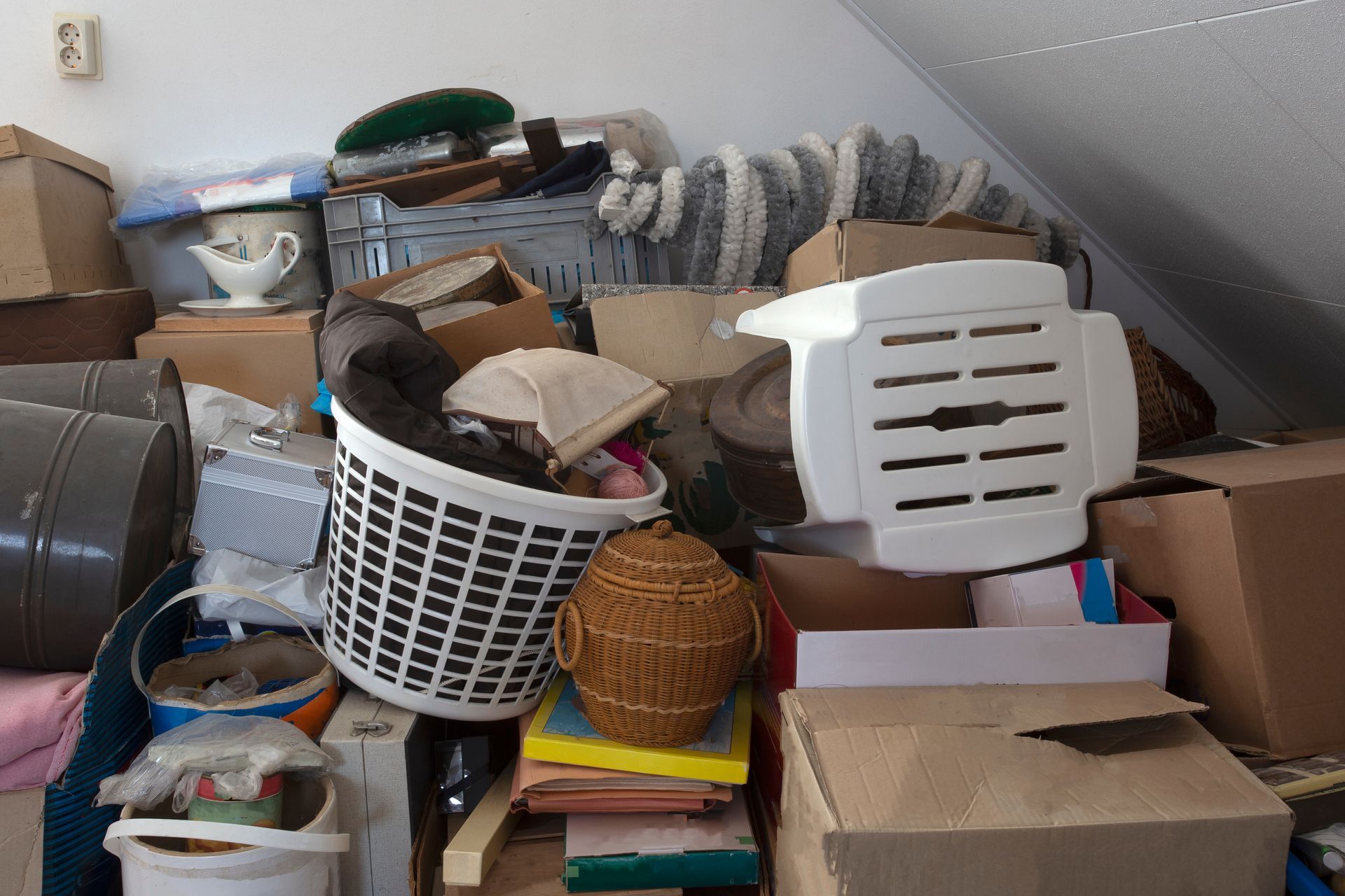 Hoarding Cleanup Service Miami, FL Kourtesy Junk Removal