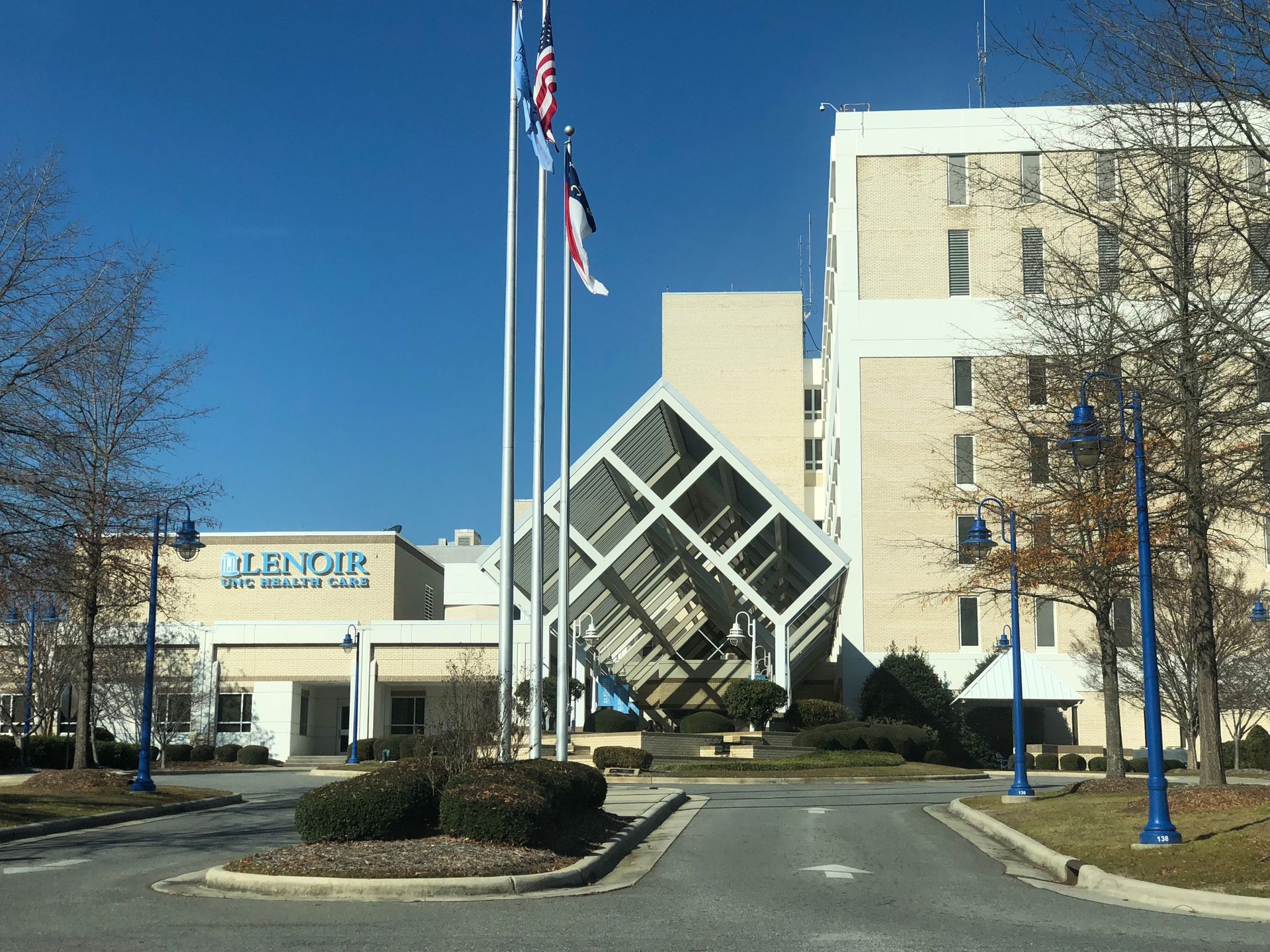 A large building with the word flavor on it
