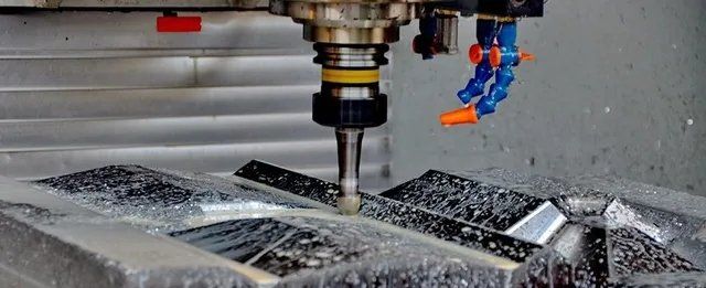 Lavorazione meccanica industriale di precisione