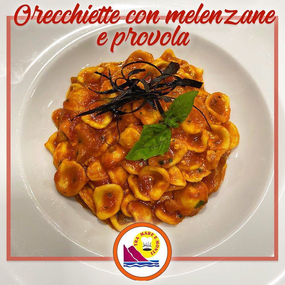 Orecchiette con melanzane e provola