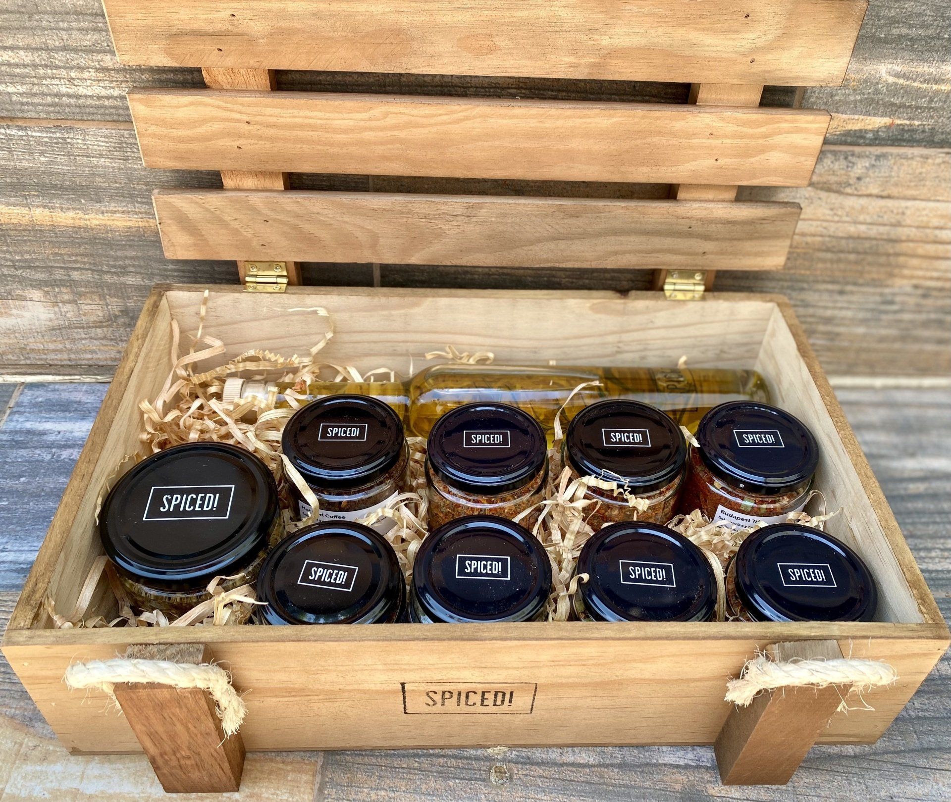 Caja Gourmet con 8 Mezclas, Feta y Aceite | Spiced México