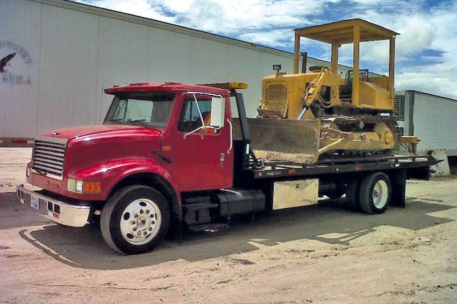 Grúas J & M - Servicio de gruas