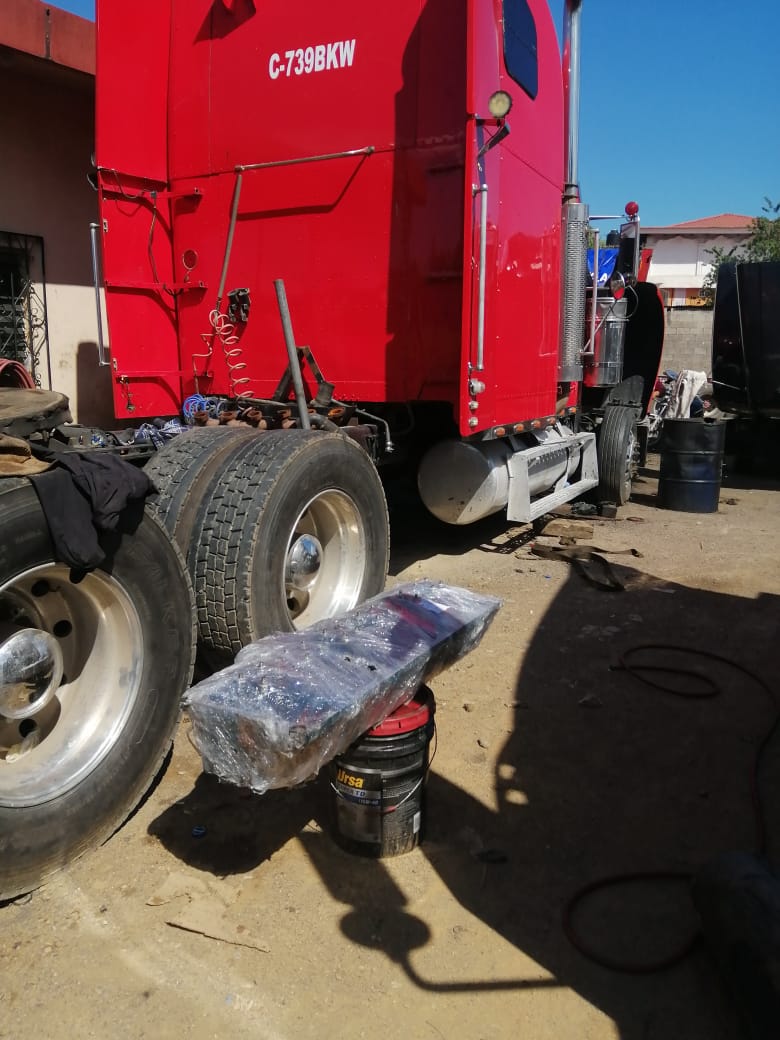 taller de transporte pesado