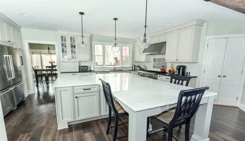 Photo of a modern kitchen.