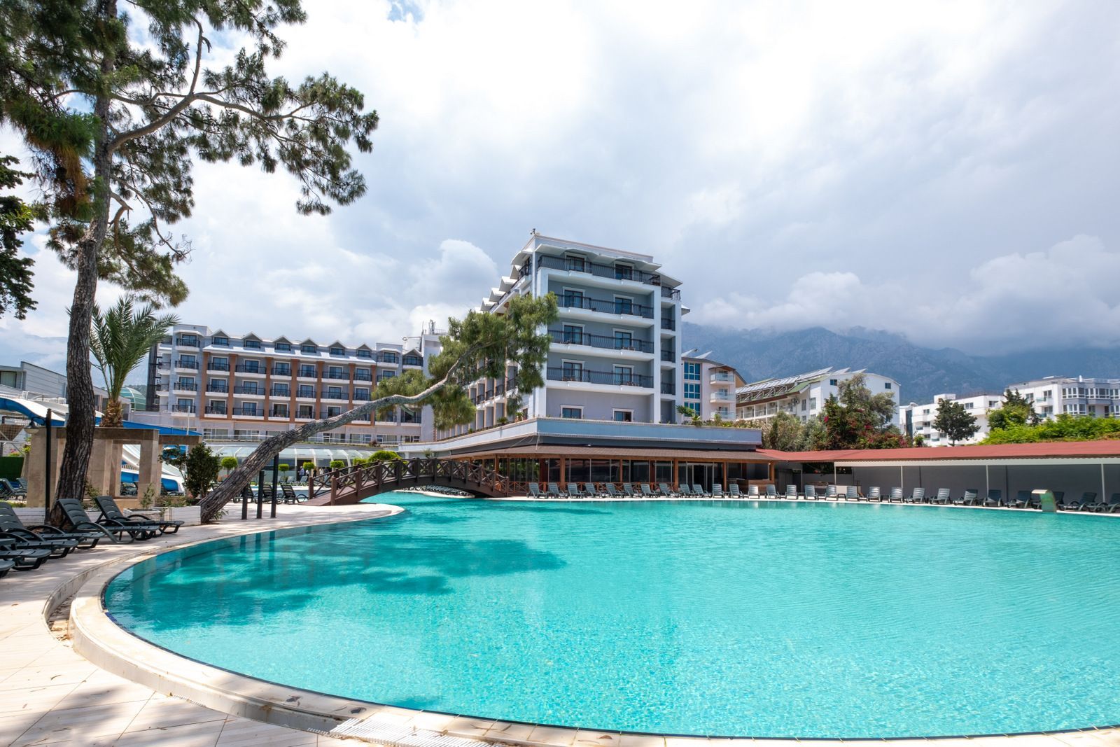 fore resort & spa kemer | Pool Beach