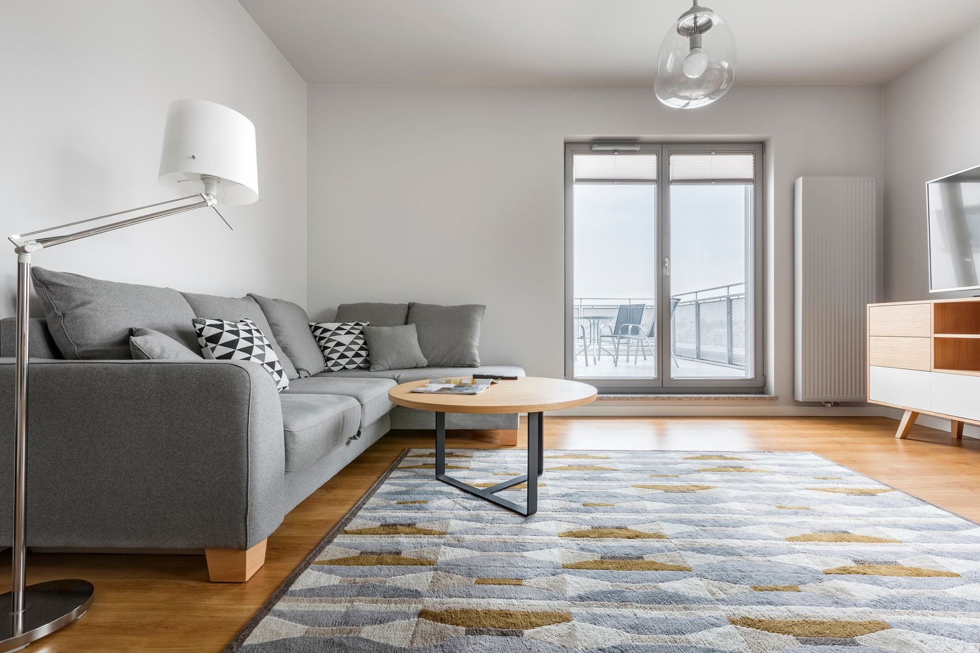 Cozy living room with premium carpet supply by Waldo Bowers Floor Covering Inc. in Sacramento, CA