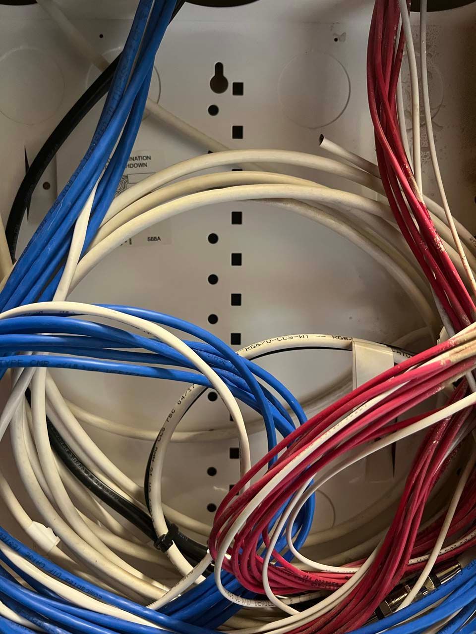 A bunch of wires are stacked on top of each other
