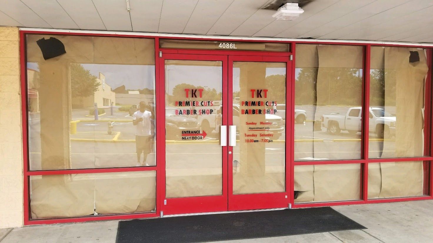 Barberhop Storefront unfinished window tinting - Lithia Springs, GA - TLWT LLC