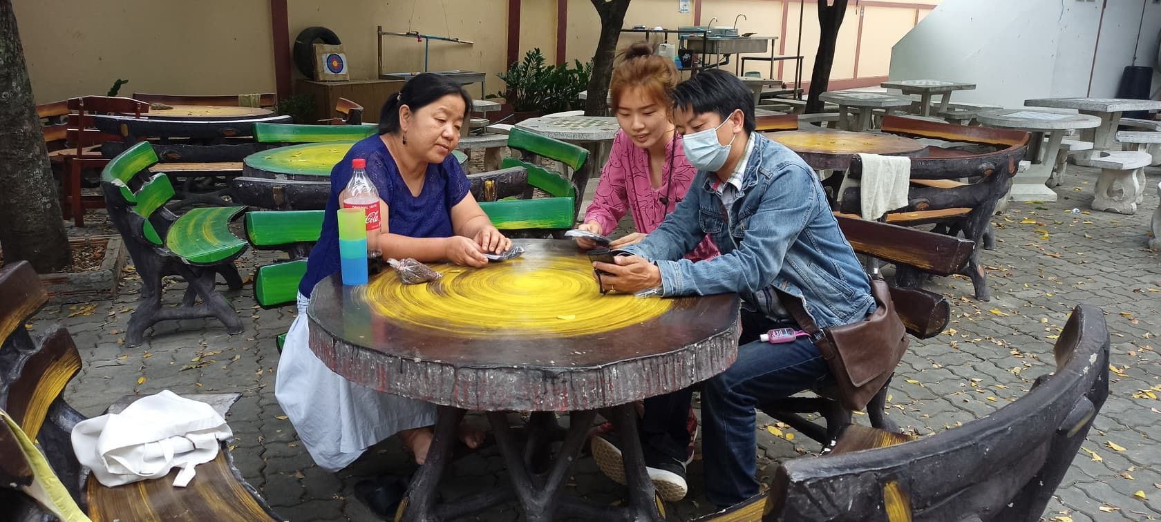 Solar-Messenger-distributions