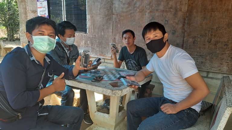 Solar-Messenger-distributions