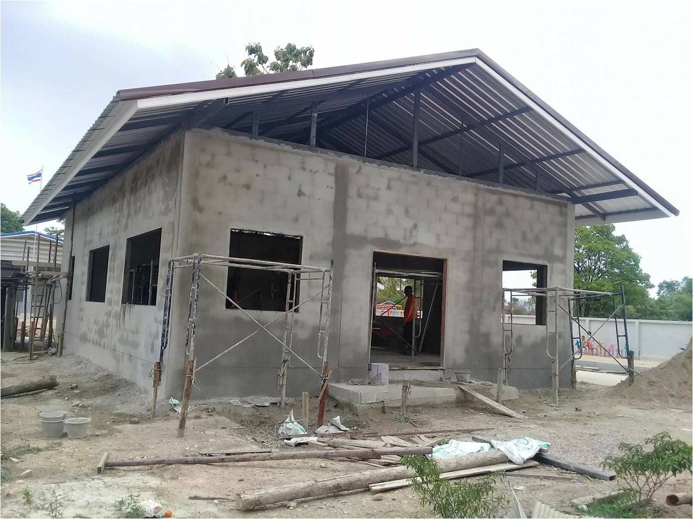 Maesot Kids camp church going up