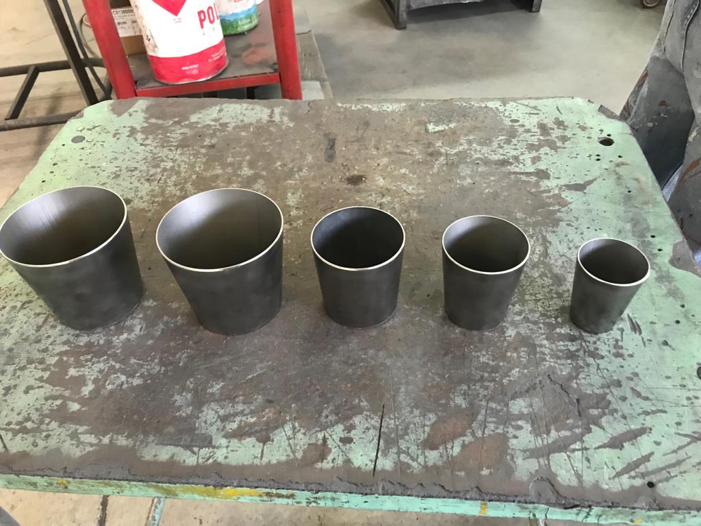 Pezzo metallo grezzo