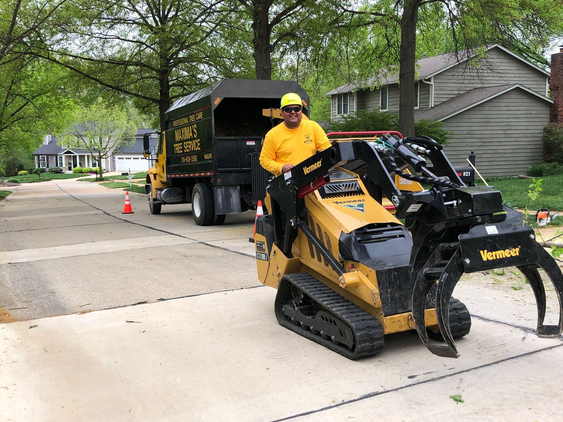 Machine for Tree Removing | St. Louis, MO | Maxima's Tree Service