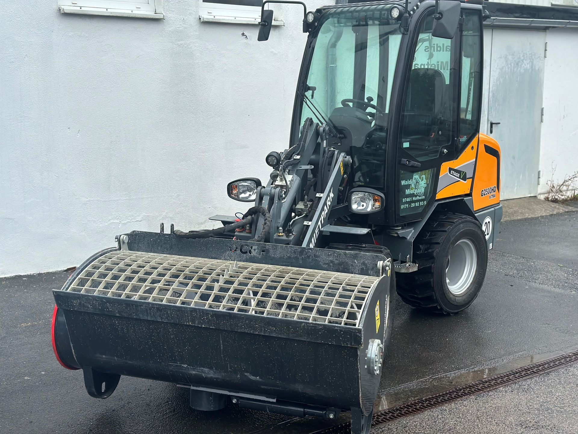 Waldis Mietpark Minibagger Gartengeräte Baumaschienen mieten