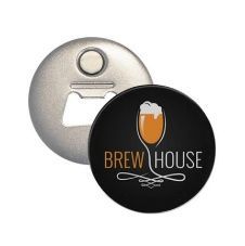 Un abridor de botellas con el logotipo de una cervecería.