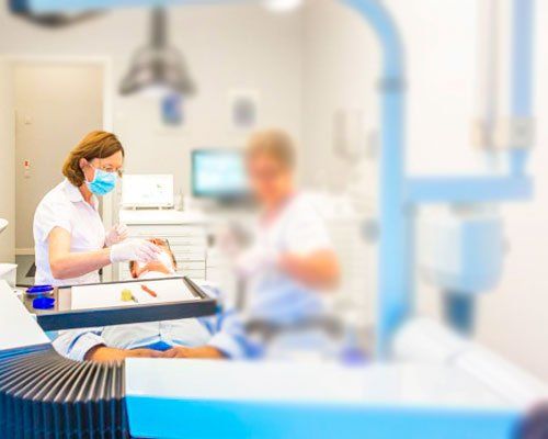 dentists working
